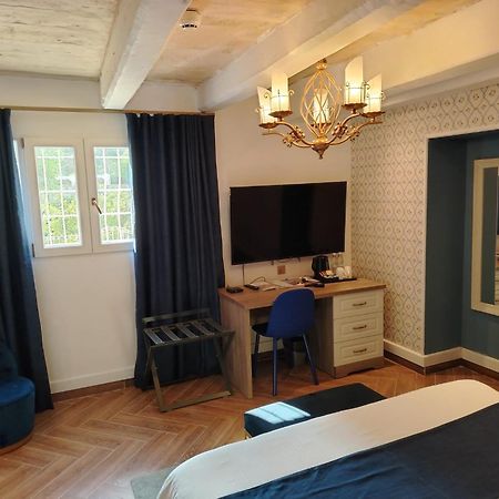 The Red Farm Relais & Spa Iklin Экстерьер фото