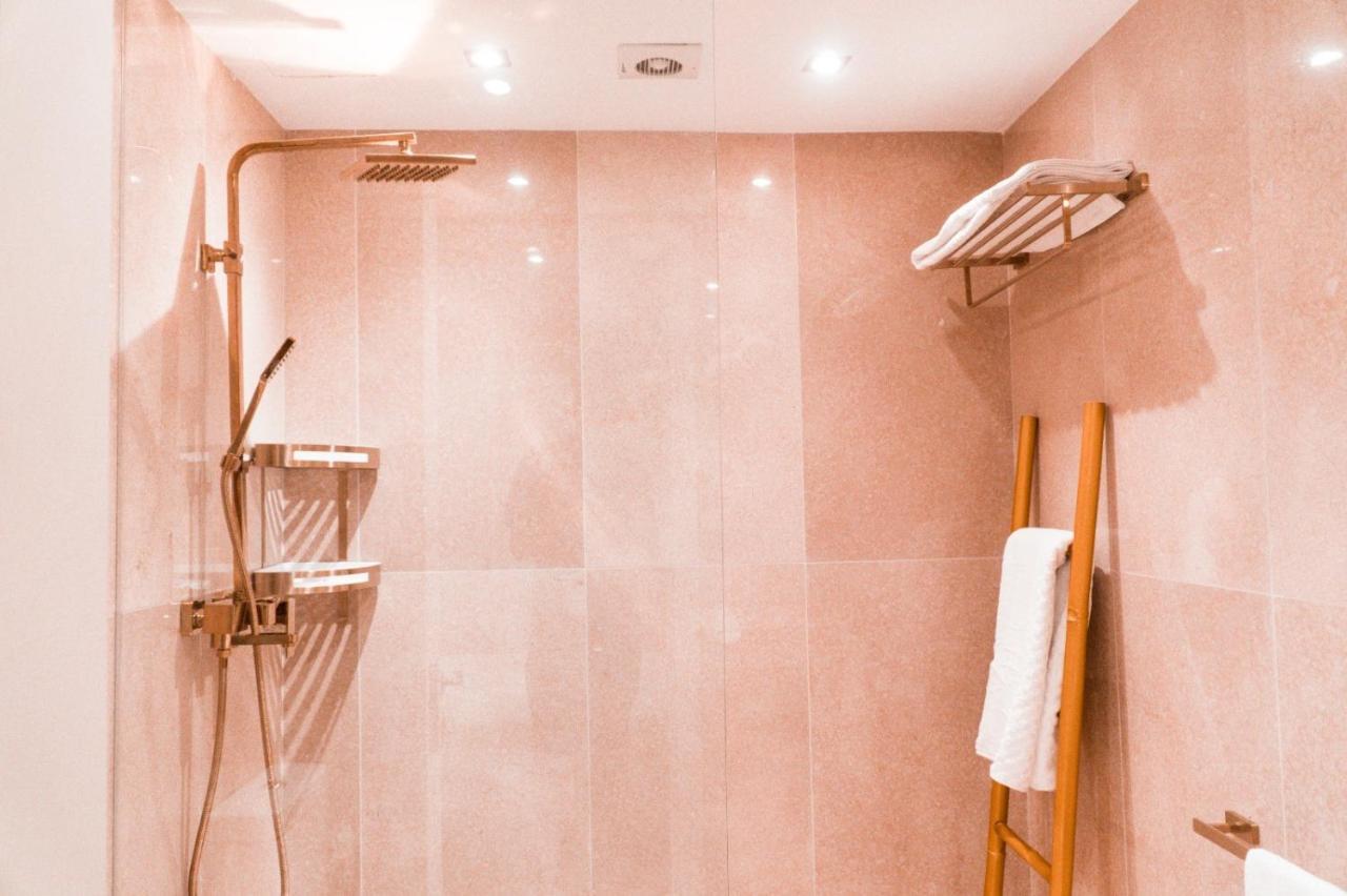 The Red Farm Relais & Spa Iklin Экстерьер фото