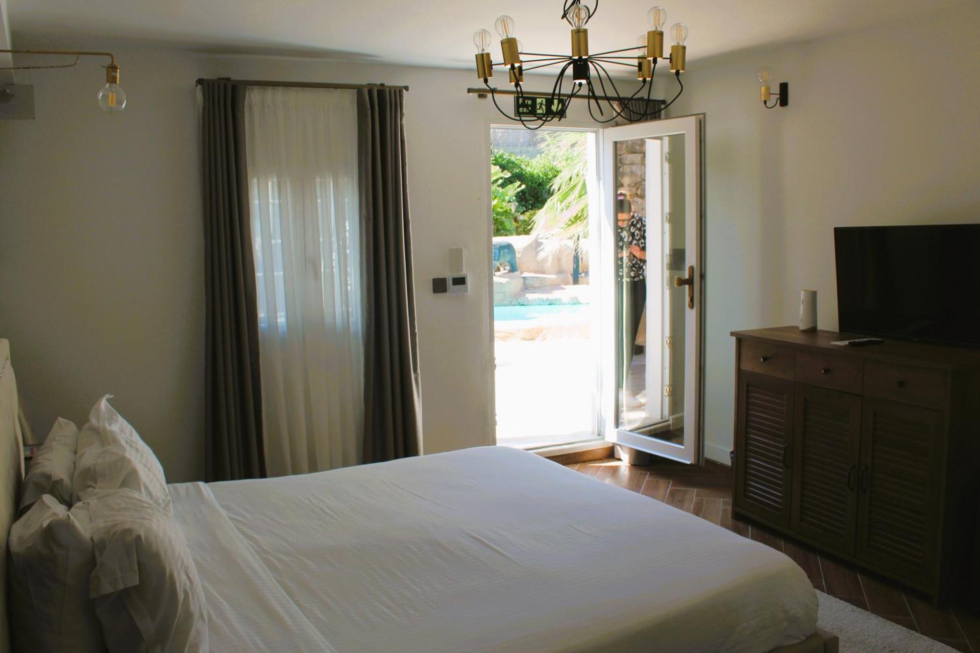 The Red Farm Relais & Spa Iklin Экстерьер фото