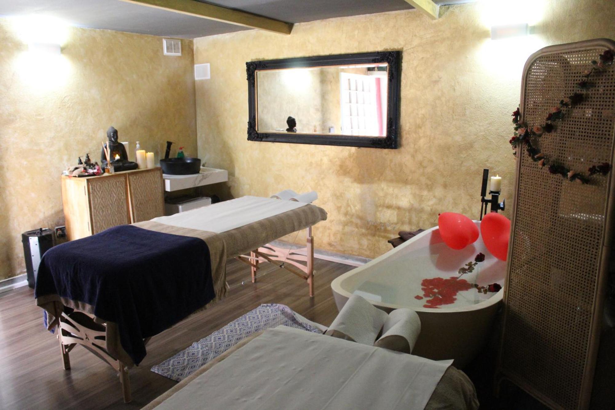 The Red Farm Relais & Spa Iklin Экстерьер фото