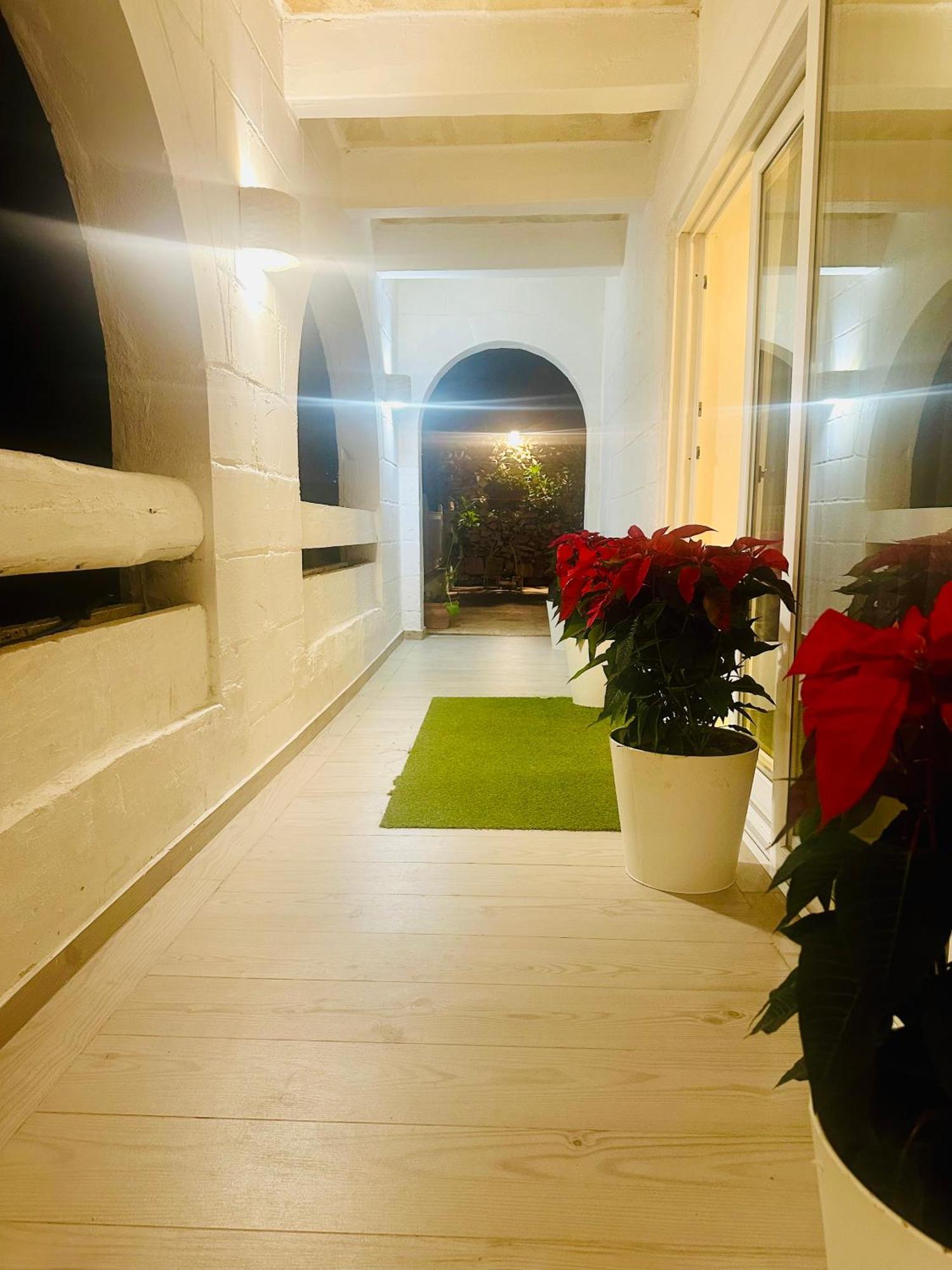 The Red Farm Relais & Spa Iklin Экстерьер фото